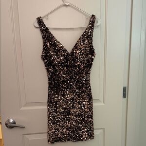 Elegant Sequin Dress - Black and Gold Small